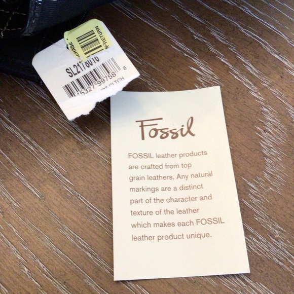 Fossil Womens Black Leather Buckle Front Clutch Wristlet Fold Over Wallet - Picture 8 of 12